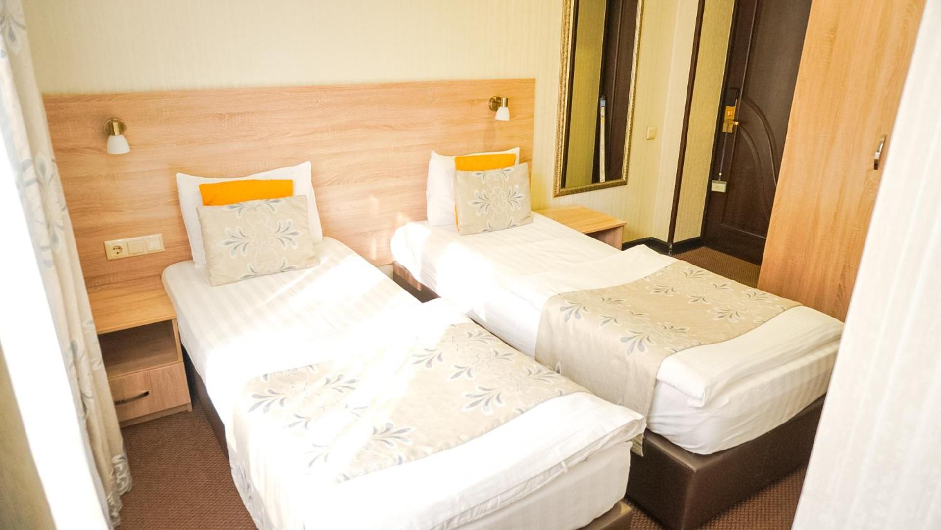 Silk Way Hotel Almaty Exterior photo